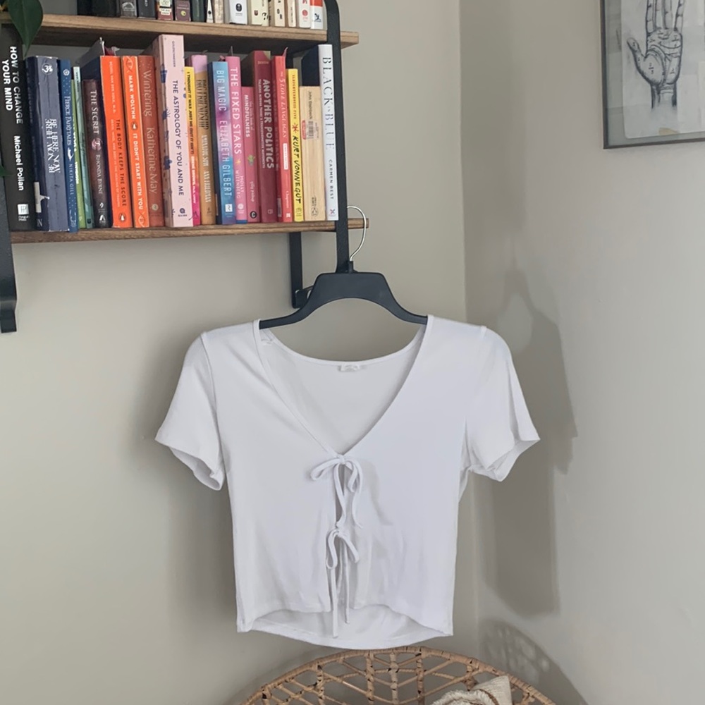 Wilfred Free front tie tshirt